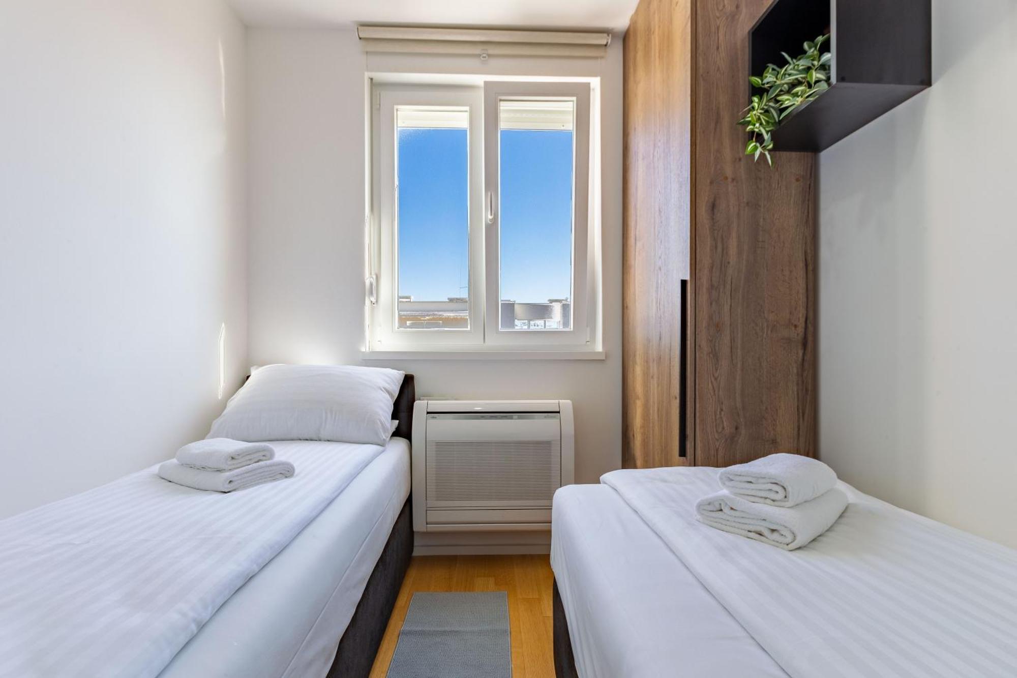 Maraschino 2br Balcony Garage And Bbq Appartement Zadar